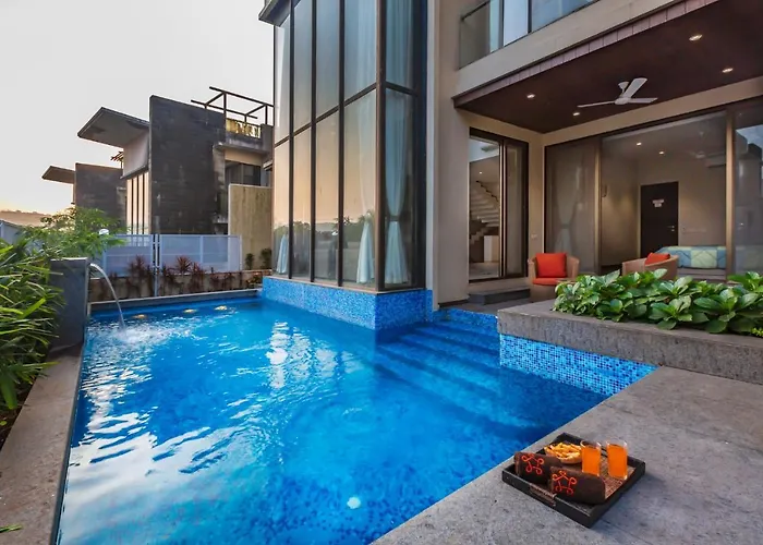 Saffronstays Aspen, Lonavala - Luxury Pool Villa With Games And Tv Room Near Bhushi Dam